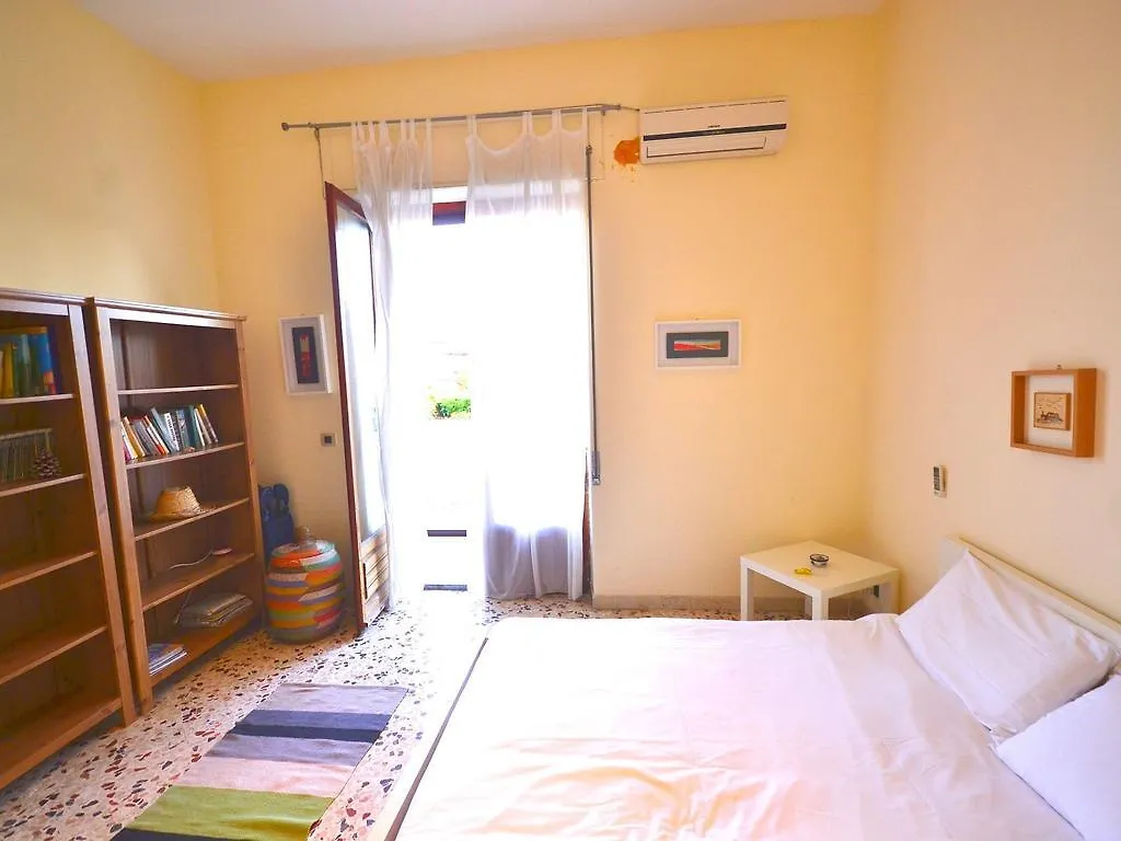 Cozy Holiday Home In Pozzillo With Terrace Acireale